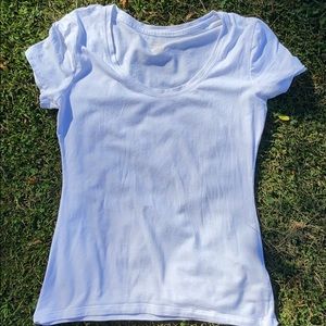 Banana Republic Basic White Tee Size Small